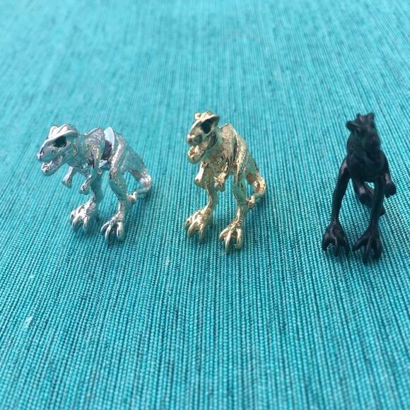 T-Rex Earrings  - Picture 4 of 8